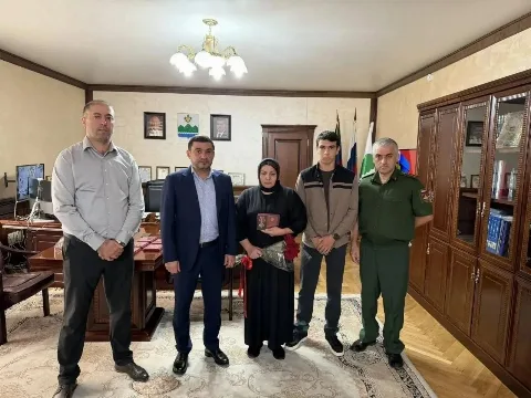 Дербентский район: награды погибших в СВО героев переданы семьям
