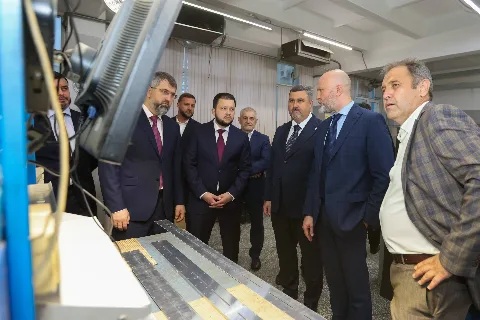 Врио главы Дагестана Щукин и глава Росавиации Ядров оценили производство "Азимут"