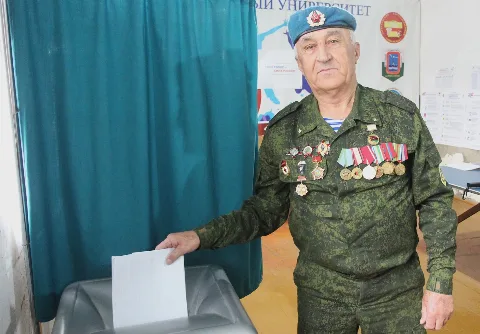Ветеран Багавудин Магомедов проголосовал в Гумбетовском районе на выборах депутатов