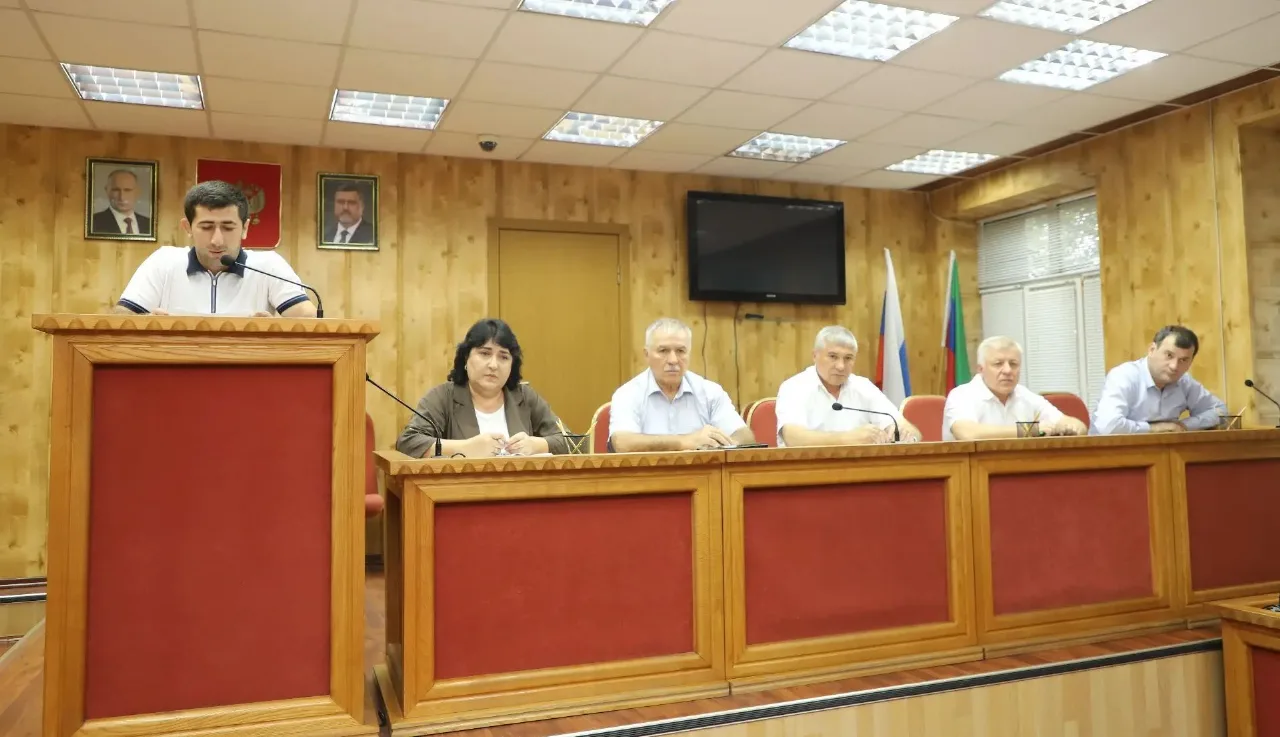 В Кизлярском районе обсудили борьбу с наркозависимостью