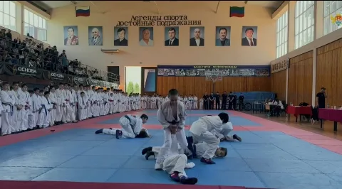 300 юных бойцов в Махачкале состязались в первенстве по рукопашному бою