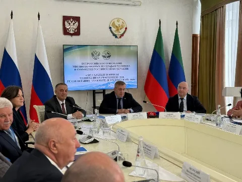 В Дагестане омбудсмены обсуждают защиту прав участников СВО