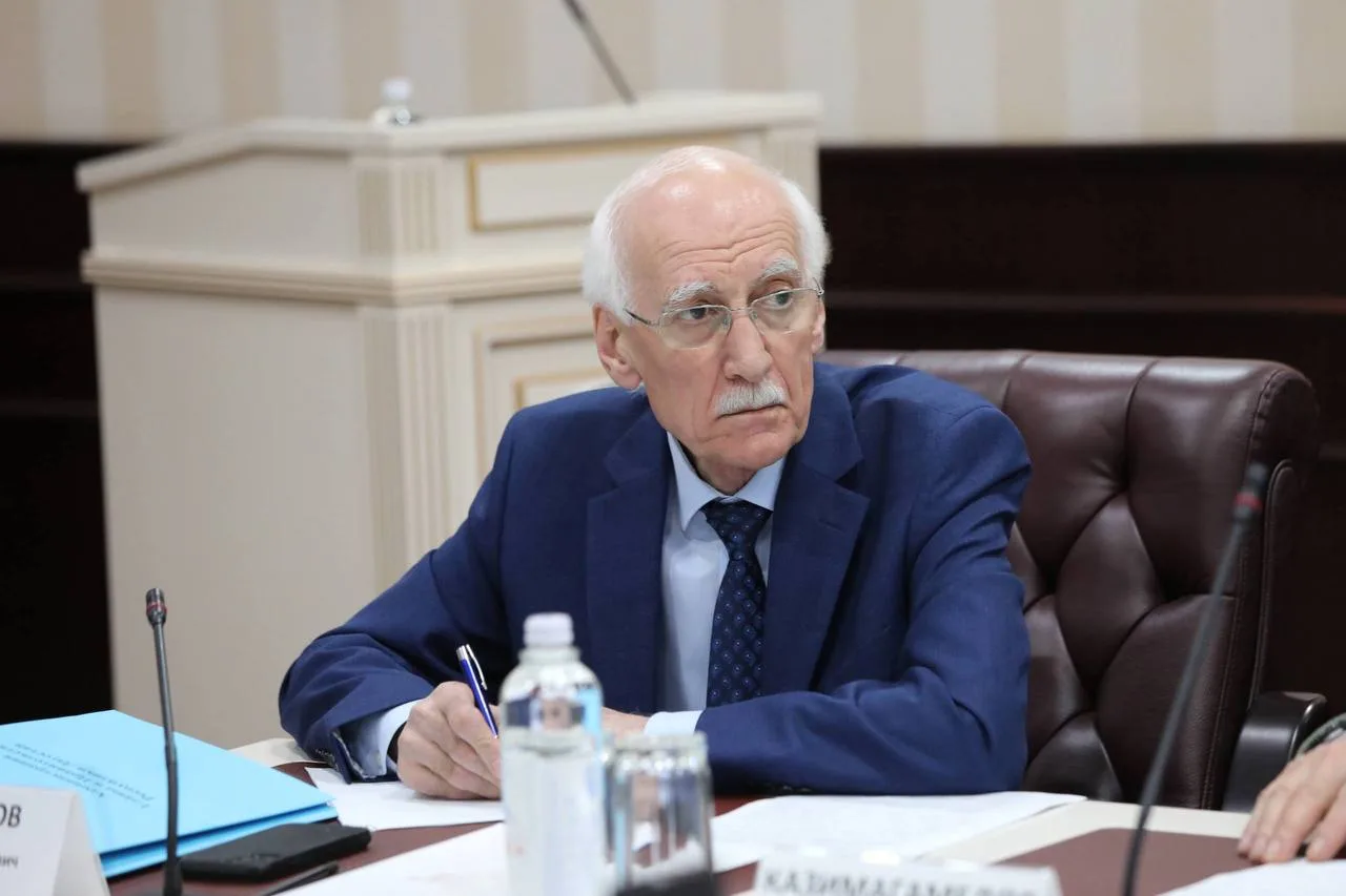 В Хасавюртовском районе Дагестана очищают территории после паводка от ила