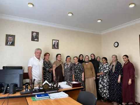 В Бабаюртовском районе супруге участника СВО помогли с трудоустройством