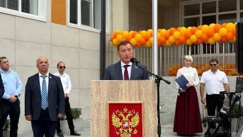 Заур Аскендеров посетил новую школу в селе Пятилетка Хасавюртовского района