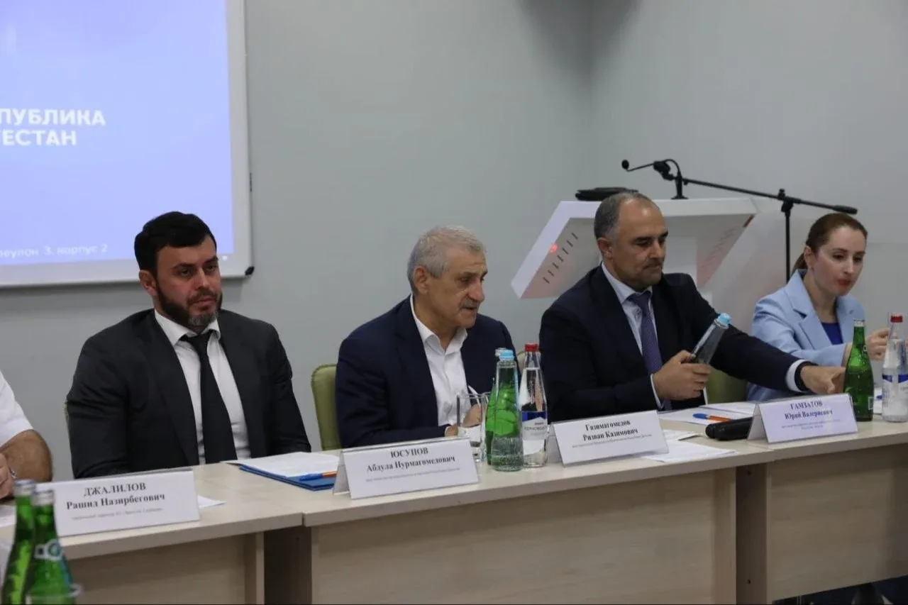 Промышленные предприятия Дагестана испытывают дефицит кадров, требуется около 900 специалистов