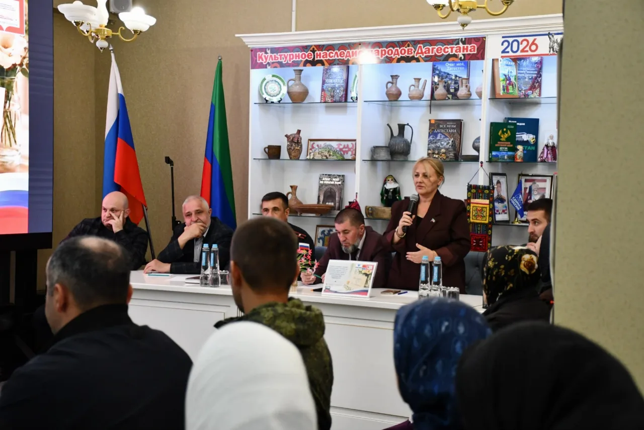 Каспийск: власти обсудили поддержку семей участников СВО и погибших бойцов