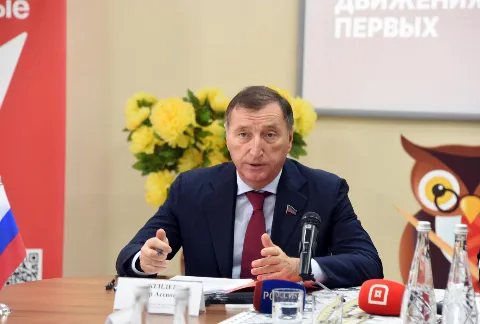 Заур Аскендеров открыл в Каспийске Школу лидерства «ПроЛидер»