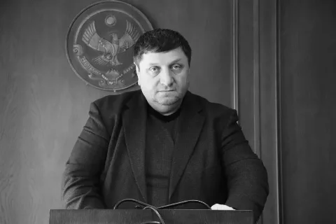Замглавы Шамильского района Магомеднаби Гаджиев посмертно награжден медалью «За отвагу»