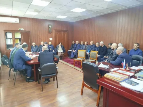 Глава Курахского района Замир Азизов провел заседание призывной комиссии с участием депутата Девлетхана Алиева