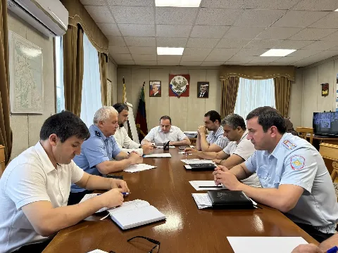 В Каякентском районе обсудили антитеррористическую защищенность объектов