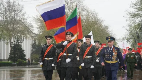 Более тысячи человек в Махачкале почтили память героев Великой Отечественной войны