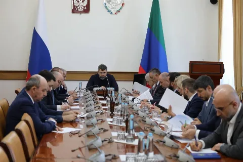Магомед Рамазанов: в Дагестане в рамках нацпроектов строят школы, больницы и благоустраивают территории