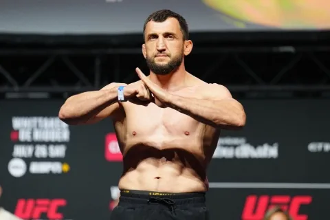 Дагестанский боец Муслим Салихов проведет бой на турнире UFC Fight Night 288 13 сентября