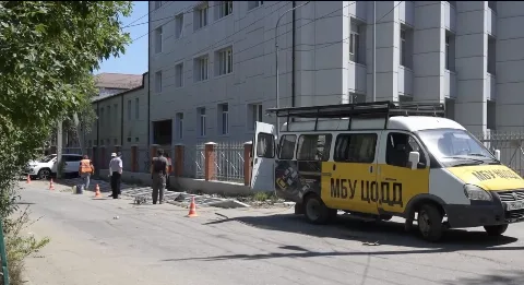 В Махачкале повышают безопасность дорог у школ, проинспектировал первый вице-мэр