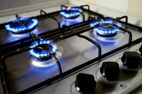Долг за газ в 405 тысяч рублей аннулировали жителю Каспийска после проверки ГЖИ