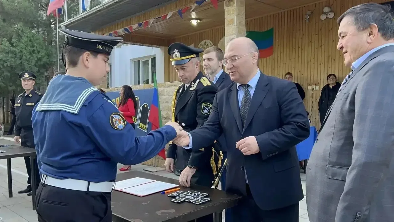 Кадеты Каспийской морской школы-интерната приняли присягу