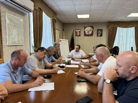 Глава Каякентского района Магомед Эльдерханов обсудил господдержку агробизнеса
