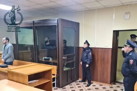 В Махачкале 31-летнего мужчину арестовали за нападение на врачей в больнице