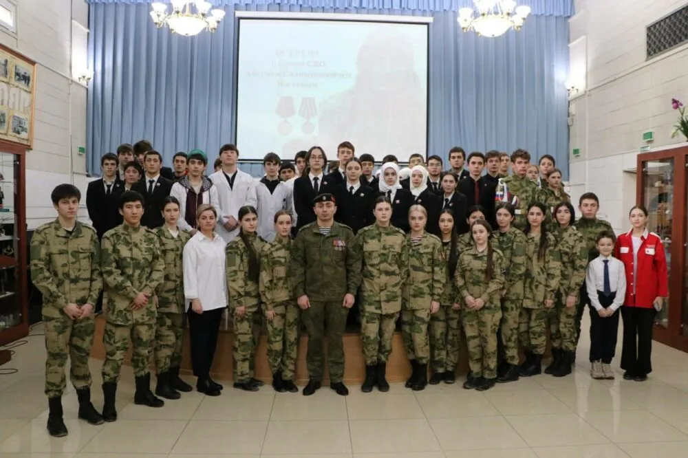Ветеран СВО Айгум Ногаев встретился с молодежью Кизляра