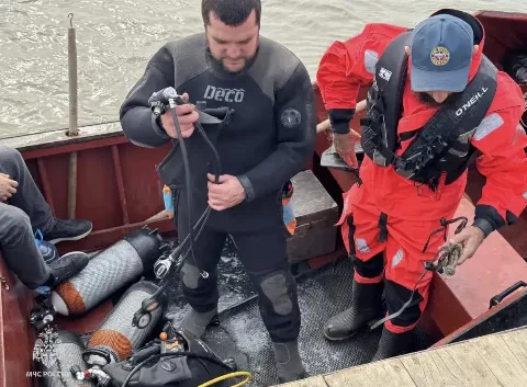 Тело одного из пропавших рыбаков найдено в Каспийском море у поселка Сулак