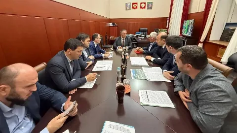 Врио вице-премьера Дагестана поручил обустроить дорогу к базе отдыха для инвалидов