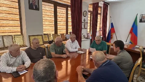 В Ахвахском районе обсудили привлечение граждан на контрактную службу и готовность к ЧС