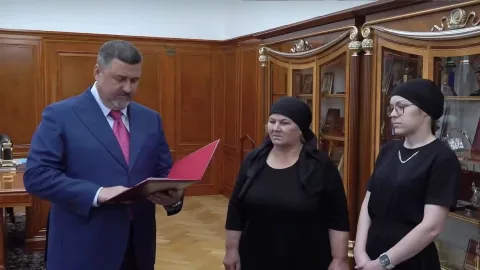 Врио Главы Дагестана Федор Щукин встретился с семьей погибшего участника СВО Закира Курбанова