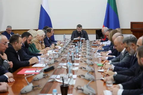 Правительство Дагестана обсудило готовность инфраструктуры к Единому дню голосования