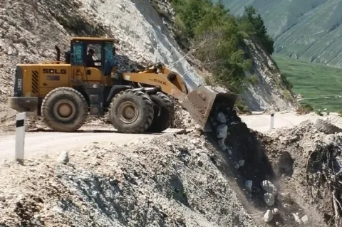 Село Талцух в Дагестане почти два месяца остается без транспортного сообщения из-за повреждения моста