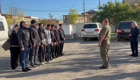 14 новобранцев из Буйнакского района отправились на срочную военную службу