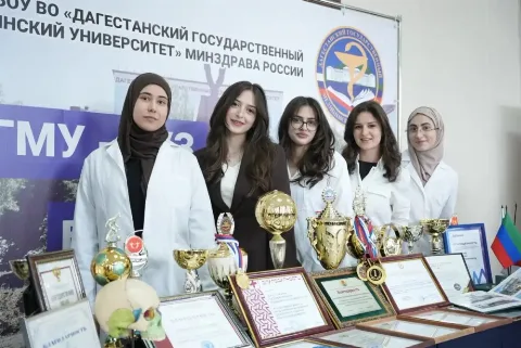 В Дагестанском педуниверситете отметили День российского студенчества с участием властей и вузов