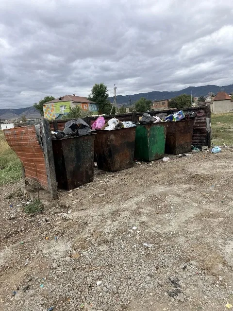 В Каспийске начато административное разбирательство из-за мусорных завалов