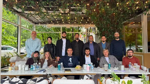 В Махачкале прошел бизнес-завтрак на тему «Молодежная политика и бизнес»
