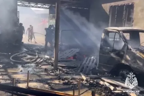 Мужчина погиб при пожаре в Кизлярском районе из-за неосторожности при курении