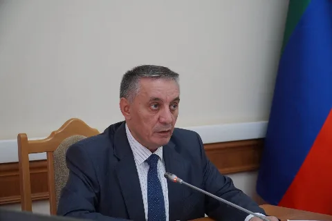 Абдурахман Махмудов потребовал ужесточить контроль за качеством воды в Дагестане из-за паводков
