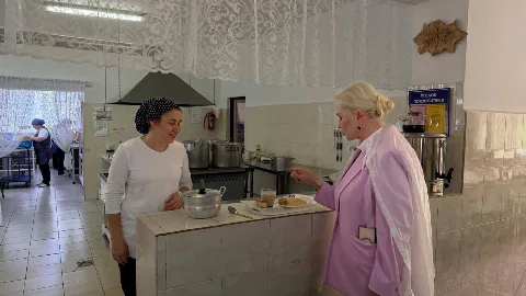 «Единая Россия» проверила организацию горячего питания в школах Махачкалы и Каспийска