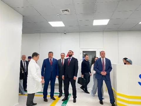 Врио главы Дагестана Фёдор Щукин осмотрел новое приемное отделение Республиканской больницы