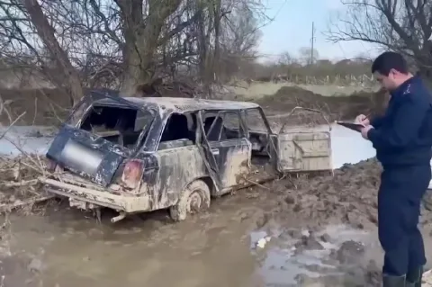В смерти детей и женщины в смытых машинах в Дагестане обвинили водителей