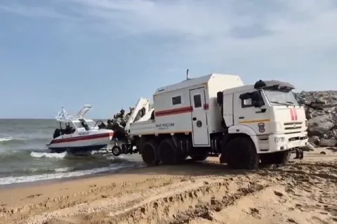 В Дагестане ищут второго рыбака после крушения лодки у Сулака