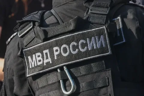 Четверо подростков из Каспийска вымогали деньги у нового знакомого в Махачкале