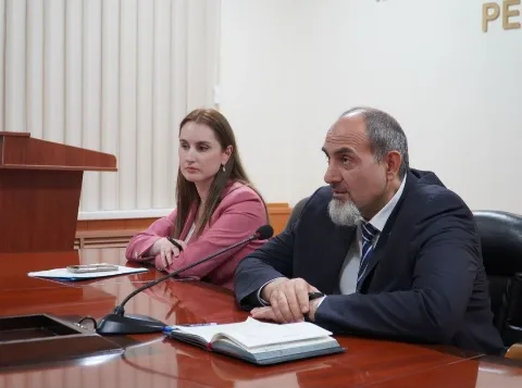 Школы Дагестана, где пройдут выборы, переведут на дистанционное обучение