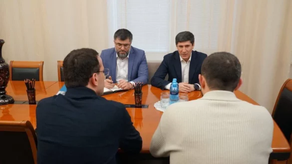 Участник программы «Доблесть гор» проходит стажировку в Избиркоме Дагестана