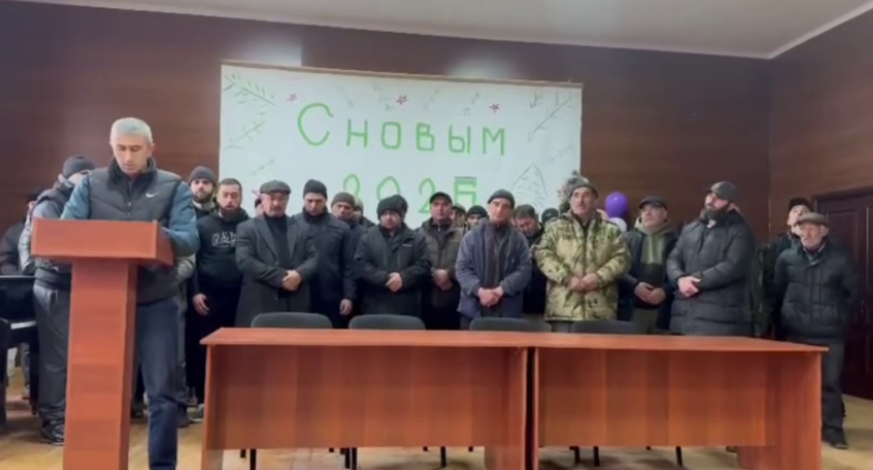 Жители дагестанского села потребовали внимания Меликова к продаже пастбищ